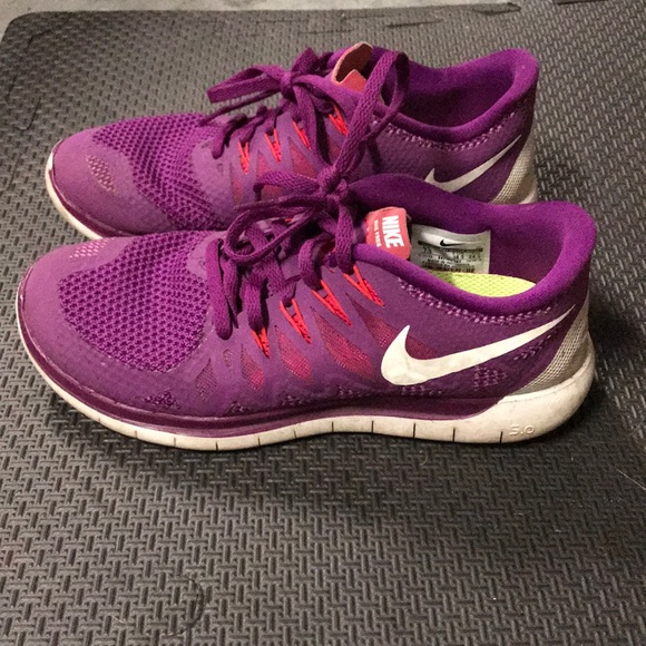 purple nike free runs